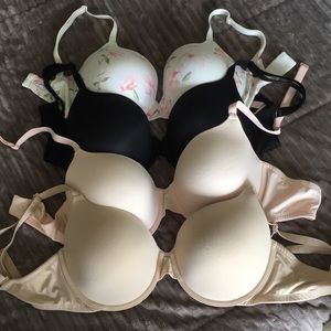 Donated - BUNDLE OF 4 - LIKE NEW VS Pink Everyday T-Shirt Bras